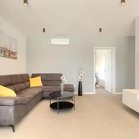 Holiday home Lotta *